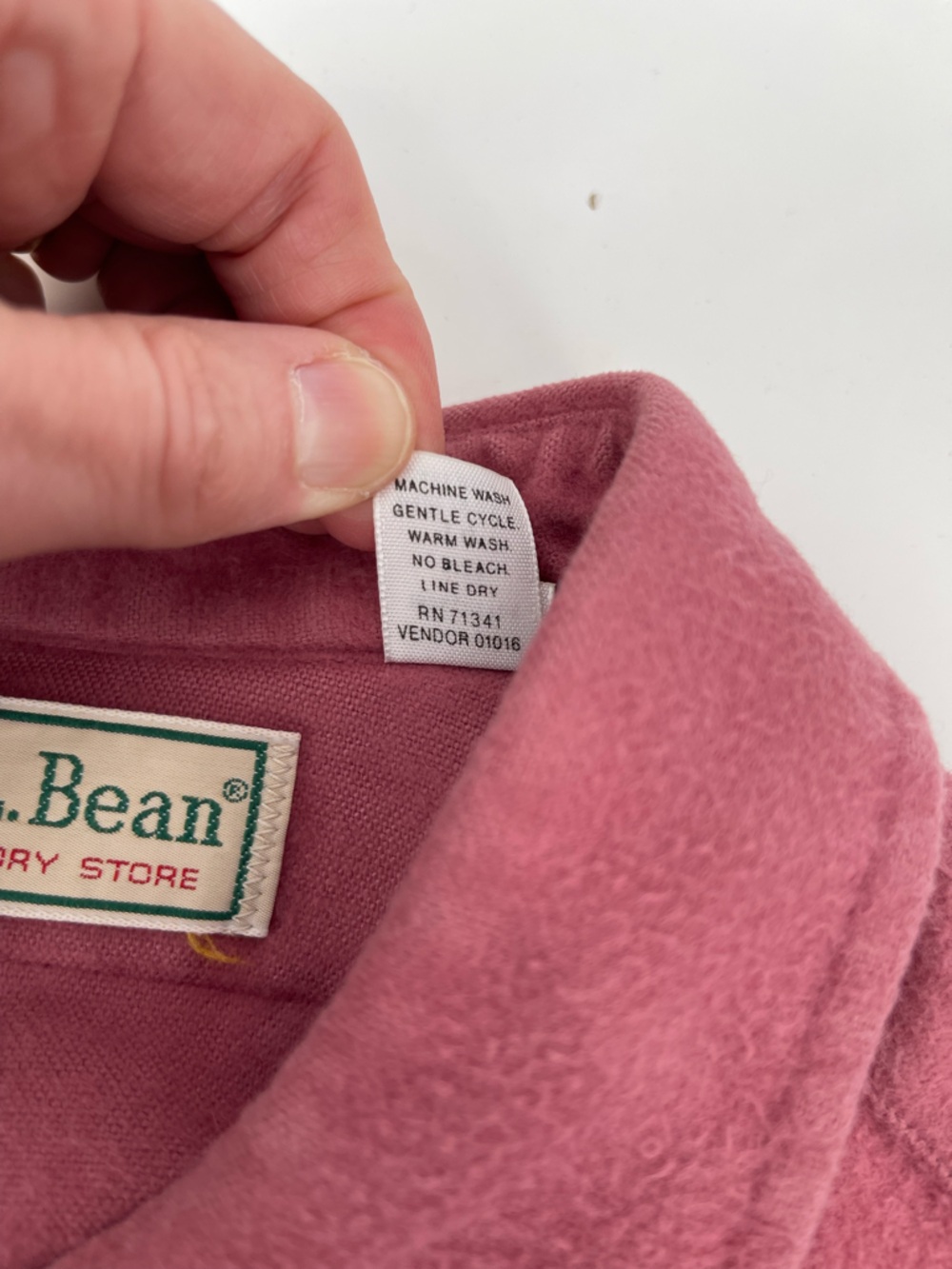 L.L. Bean Dusty Rose Chamois Shirt Jacket - Picture 8 of 9